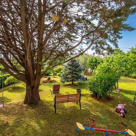 Garden Paradise App Sveti Vid-Miholjice Exterior photo